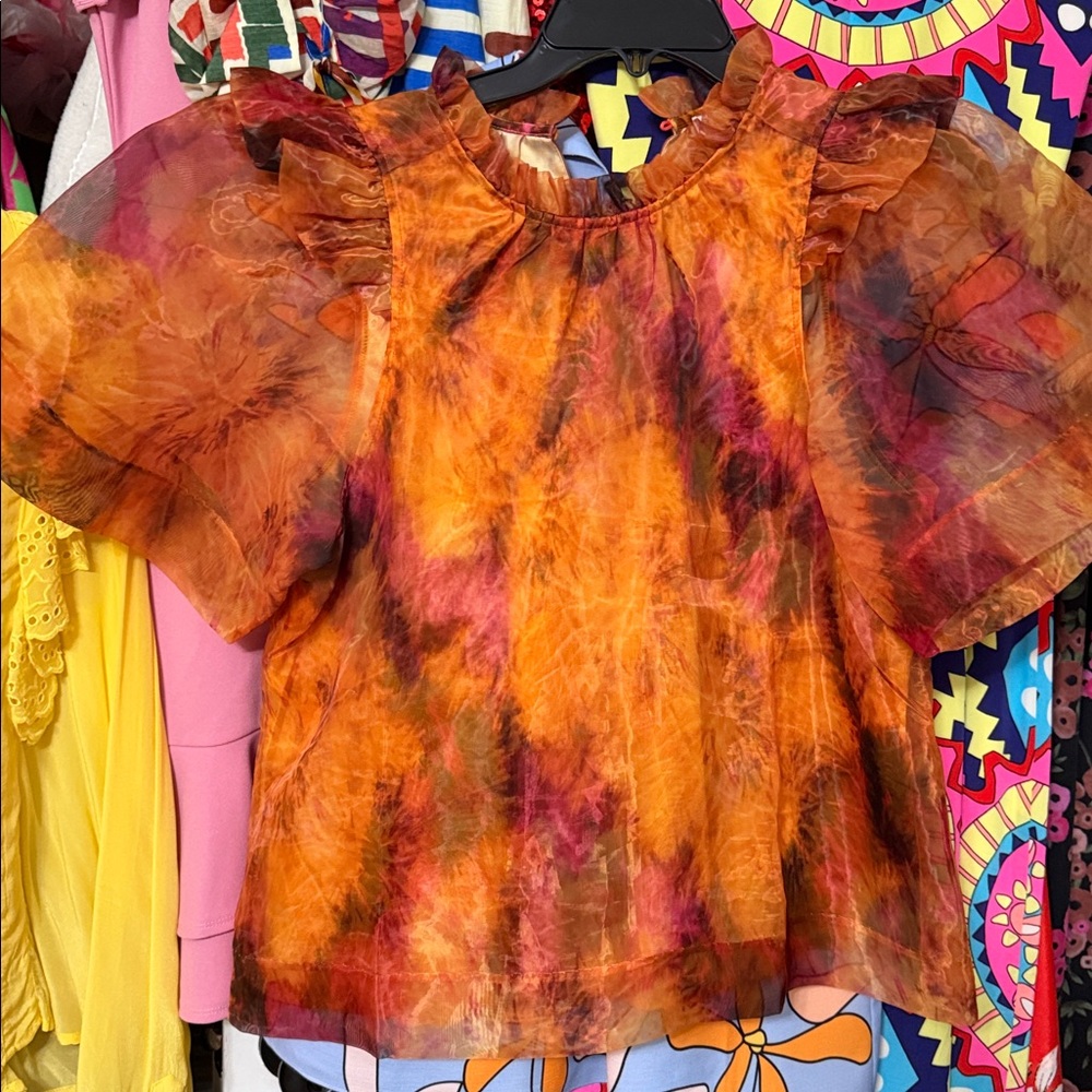SOLD 
✨Closet Price Drops!!✨ Marie Oliver Top size XS